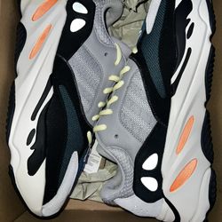 Adidas Yeezy Wave Runner 700