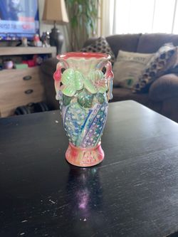 Vintage Greenbrier Pearlescent Lustreware Floral Vase – Iridescent Finish