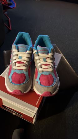 New Balance 990