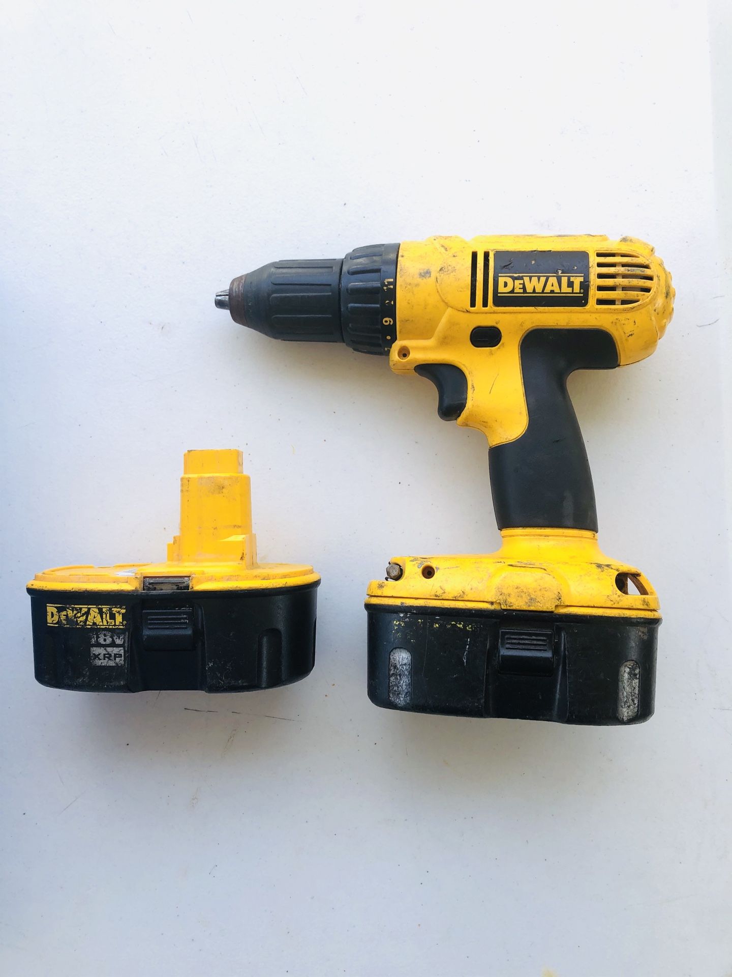 Dewalt 18v drill with 2 18 volt batteries perfect working condition for pickup message me