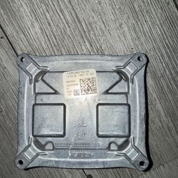 2017–2020 CHRYSLER PACIFICA HEADLIGHT LED DRIVER MODULE 1-470-000-153-00 OEM