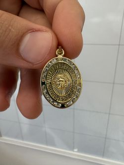 Gold Pendant 10k Medusa