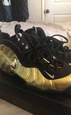 Foamposite metallic gold