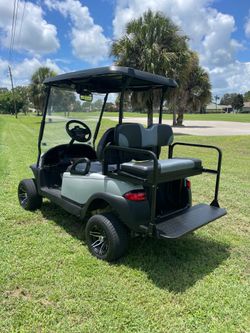 2017 Club Car Precedent *NEW BATTERIES*