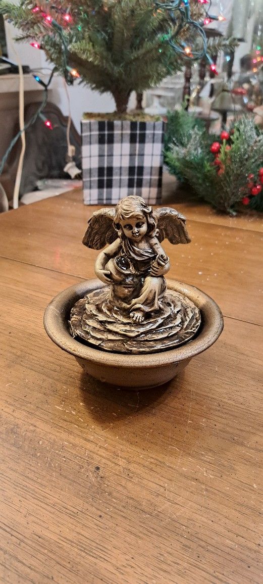 Cherub Angel Running Holiday Fountain, Works Great