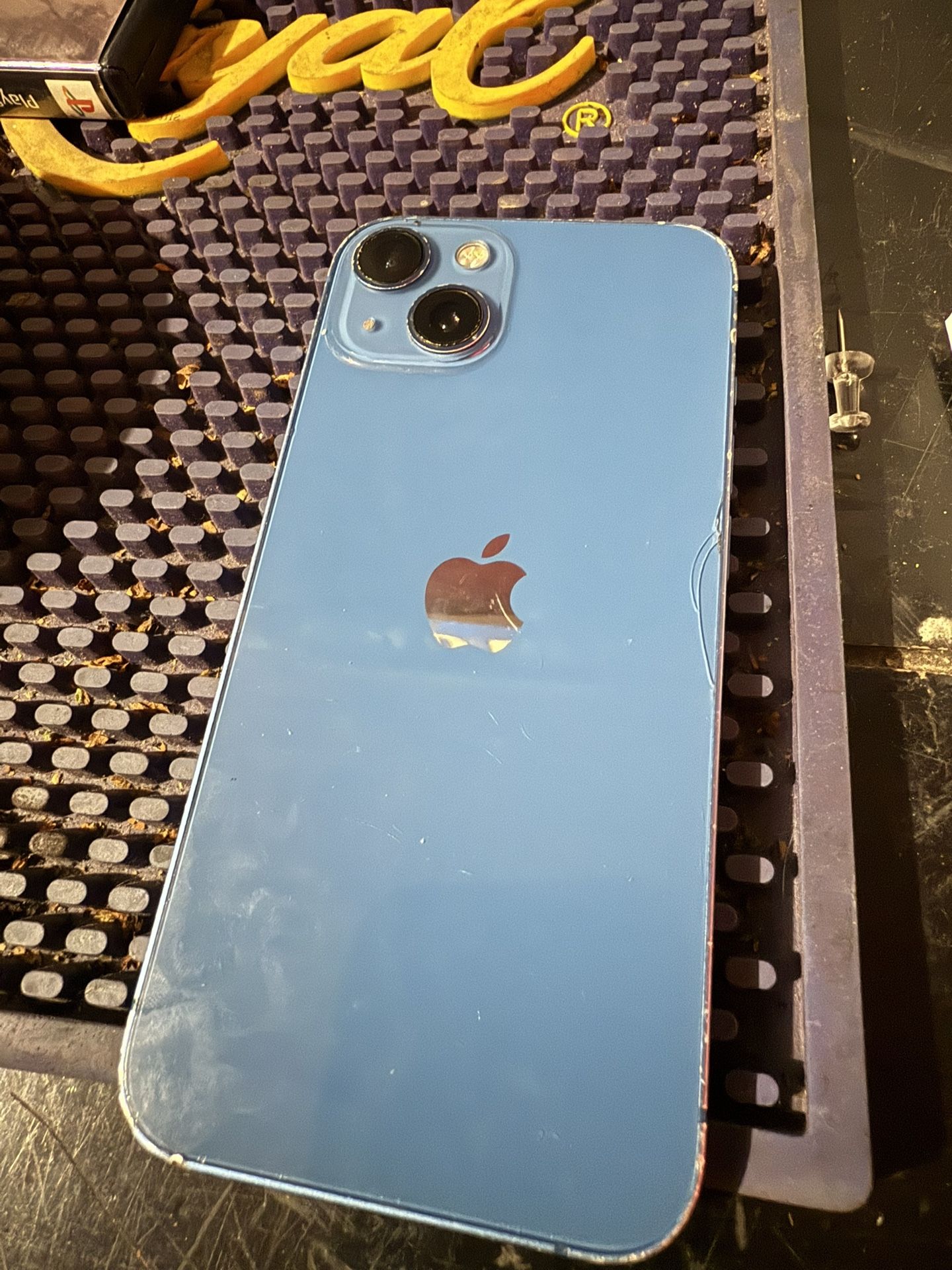 iPhone 13