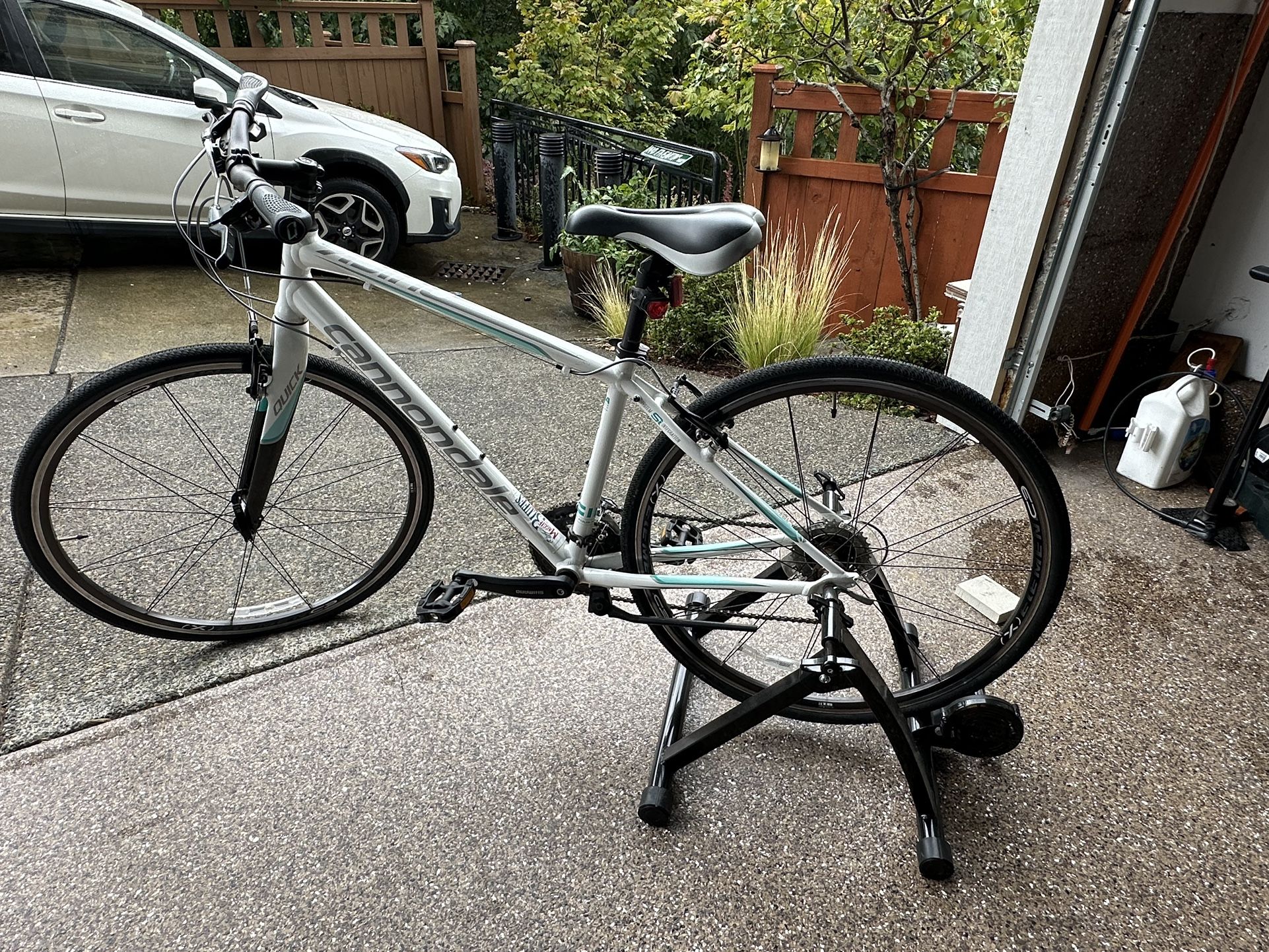 Cannondale Quick C4 -Medium frame