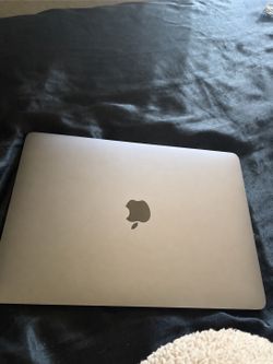Apple MacBook Pro 13” M1 (2020) – 256GB – Excellent Condition
