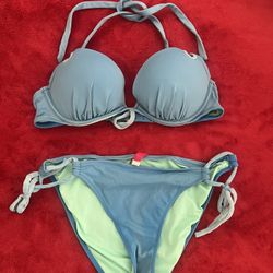 Victoria’s Secret Bikini / Push Up : Size S