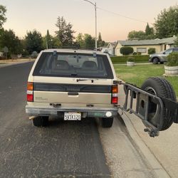 1992 Nissan Pathfinder