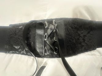 Lace belt
