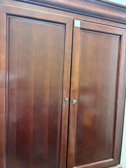 Tv entertainment center