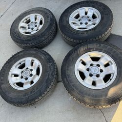 Toyota Rims 6x5.5   .