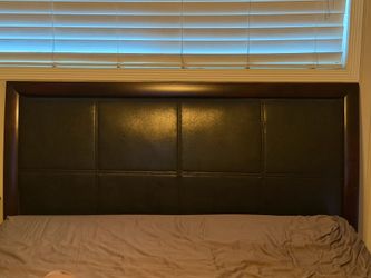 Queen black headboard and wood frame