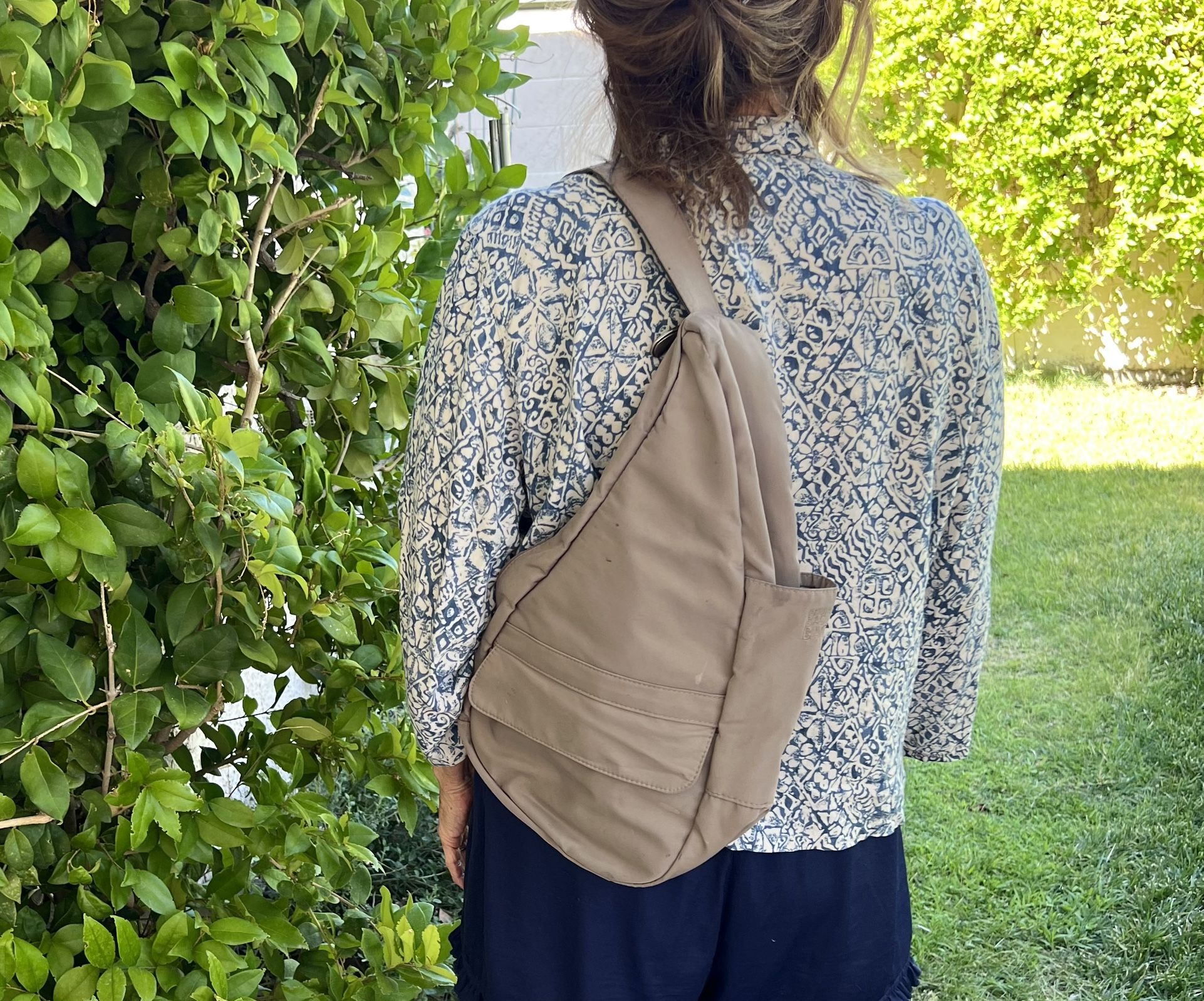 Healthy Back Bag / Purse / Backpack / Travel Bag