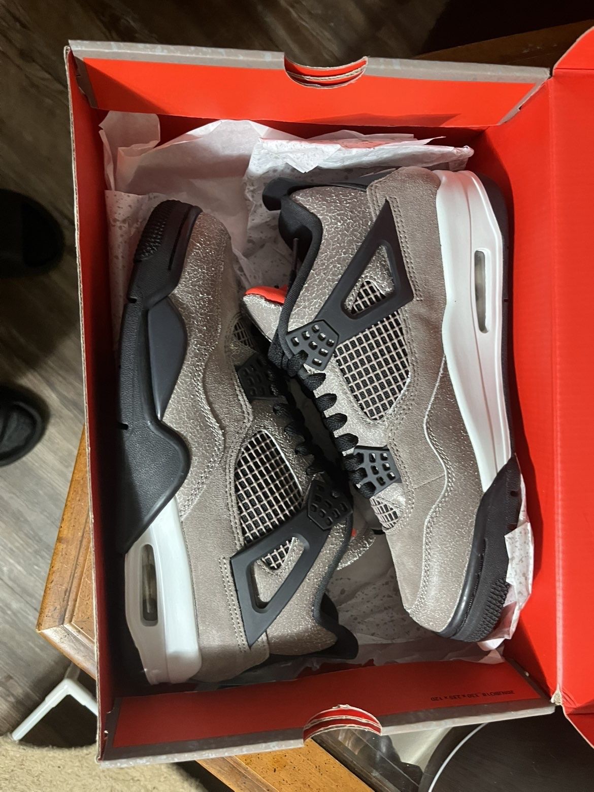 Jordan 4 Taupe Haze 8M
