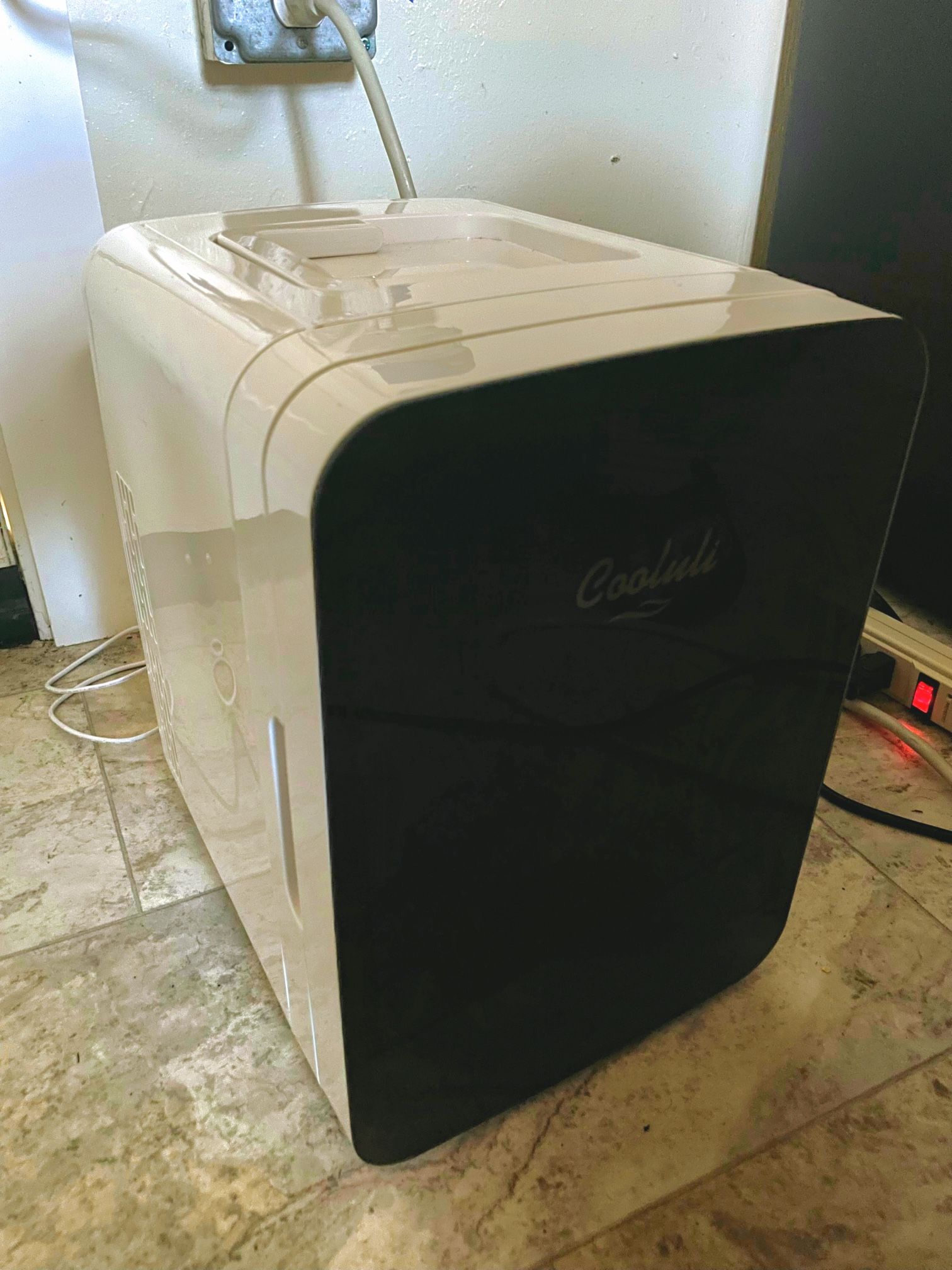 Cooluli 10L Mini Fridge / Portable Thermoelectric Cooler 