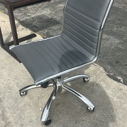 Office chair, chrome with vinyl seat
