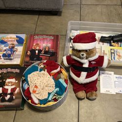 Teddy Ruxpin 1985 Vintage With Outfits Books And Tapes