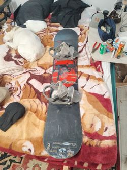 House 153 Cm Snowboard With Flux Bindings