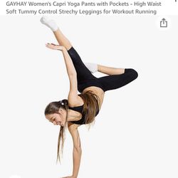 Women’s Capri Yoga/Workout Pant Size-M 