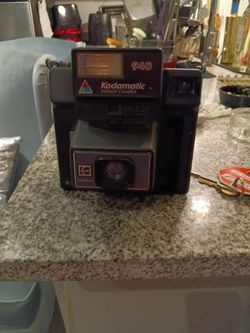 Kodak Kodamatic 940 Instant Camera