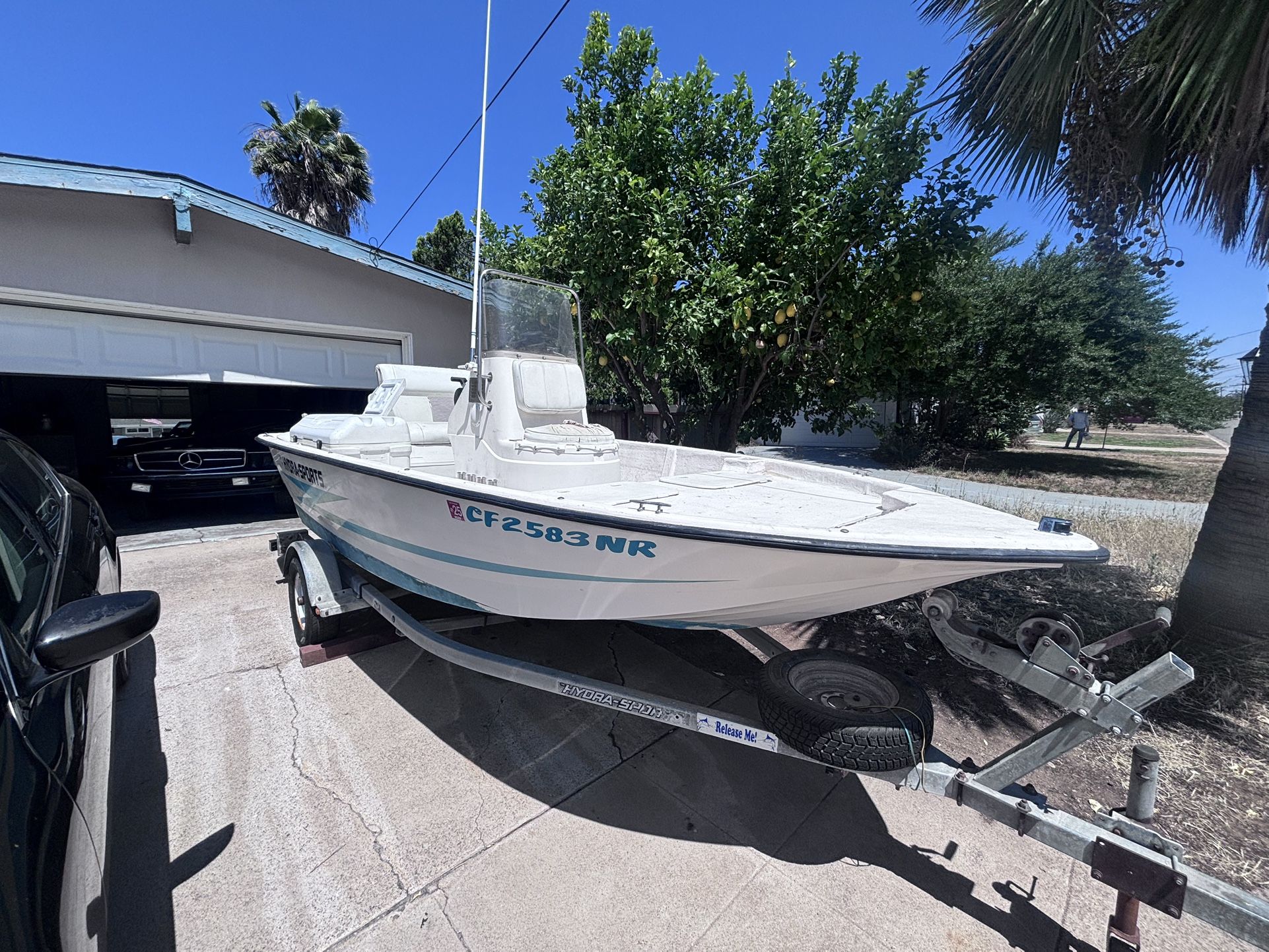 Hydra Sport 16 Ft Fishing Boat