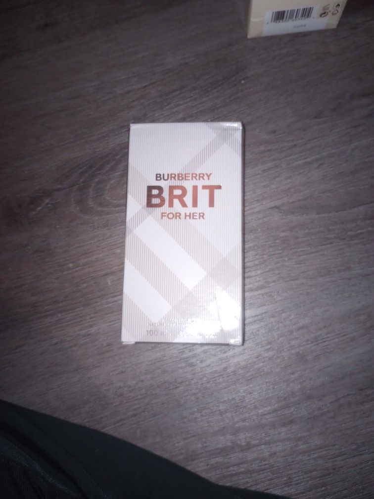 Burberry Brit For Her