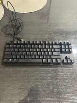 Razer Huntsman Tournament Edition – Red Linear Optical Switches