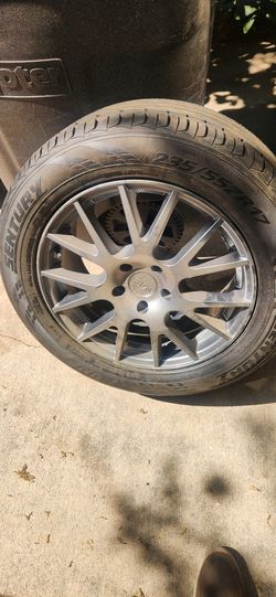 Mercedes-Benz Aluminum Wheel With Brand New Tires