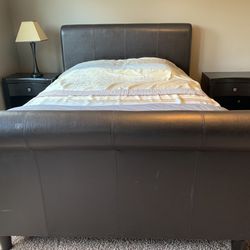 Queen Bedroom Set - 5 Pieces - ONLY Bed Left