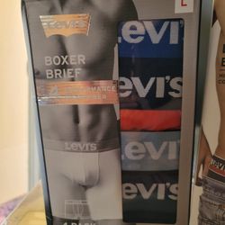 Levis Size M L XL