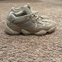 Yeezy Boost 500 Blush Size 10