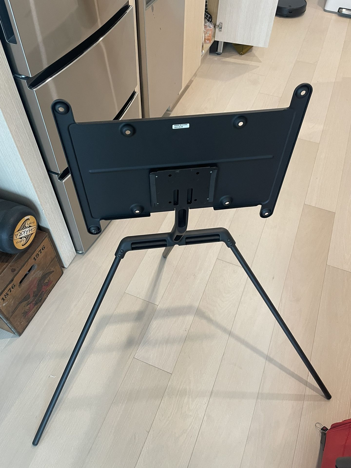 Samsung Frame Tv Studio Stand / Art Display 2021