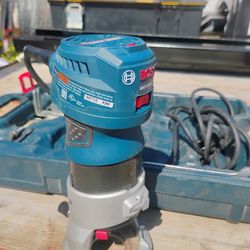 Bosch 1.25 hp router with led light.