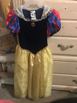 Snow White costume