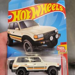 Hot Wheels Toyota Land Cruiser 