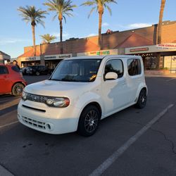 Nissan Cube  2011