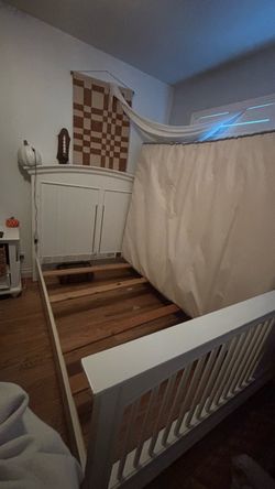 Queen size bed