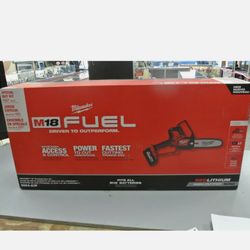 M18 Fuel 8* Chainsaw kit