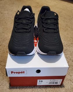 Propet Tour Knit Sneaker - Size 10D
