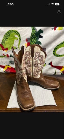 Woman boots