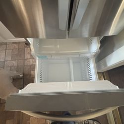 Stainless Steel fridge w freezer 
