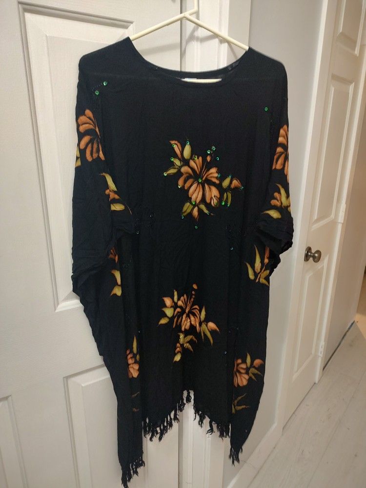 Island Planet Cover Up Like New One Size Back With Pretty Yellow Flowers