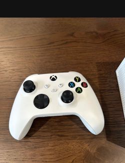 Brand new Xbox controller