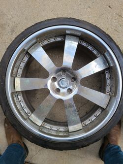 HRE wheels 22s staggered