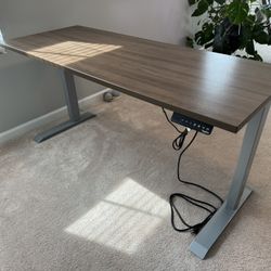 Adjustable Height Wooden Desk – Like New
