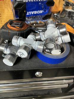 Unjoints And Drive Shaft