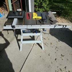 Delta 10" Table Saw TS350 Works Great
