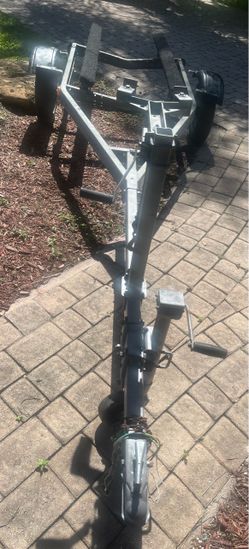 Galvanized Jet ski trailer. Registration. New lights, new wires. Good wheels. Ready to load…